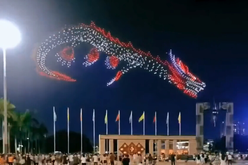 A giant kite flying through the sky: this is Shenzhen's new (and majestic) drone show