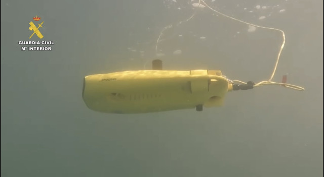 The Civil Guard receives ten Gladius Mini underwater drones with 4K cameras